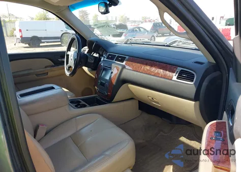 2007 Chevrolet Silverado 1500 Ltz z USA, uszkodzony, nr VIN 2GCEC130571587017